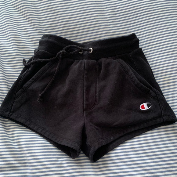 Black champion reverse weave shorts - Picture 1 of 1